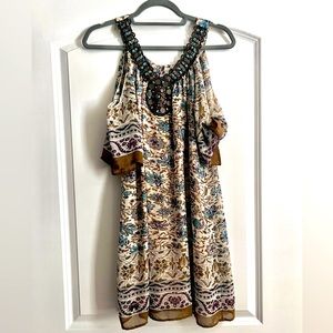 Francesca’s Alya Cold Shoulder Tunic Shift Dress SMALL